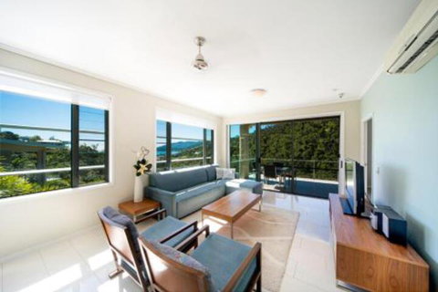 Summit Apartments Airlie Beach - Geraldton Accommodation 4