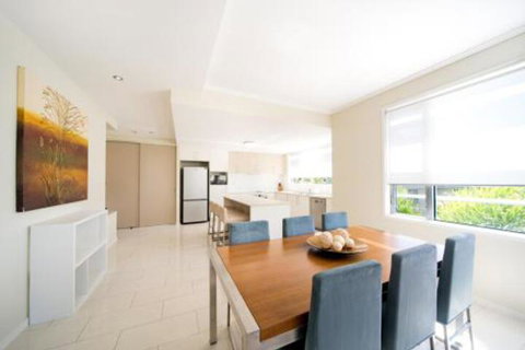 Summit Apartments Airlie Beach - Geraldton Accommodation 5