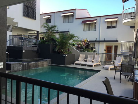 Coolum Beach Resort - Geraldton Accommodation 5