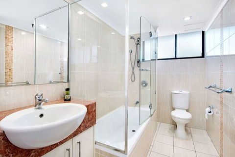 ULTIQA Beach Haven At Broadbeach - Geraldton Accommodation 3