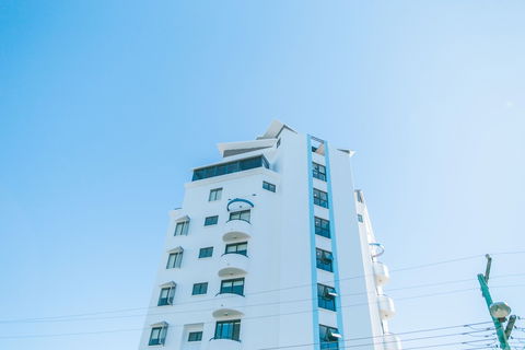 Komune - Gold Coast - Geraldton Accommodation 1