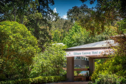 Eltham Gateway Hotel - Geraldton Accommodation 0