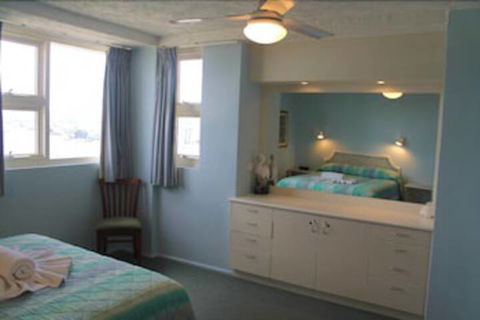 84 The Spit Holiday Apartments - Geraldton Accommodation 2