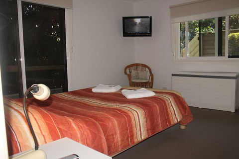 84 The Spit Holiday Apartments - Geraldton Accommodation 4