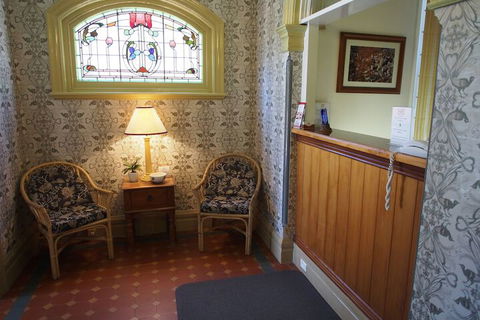 McLaren Hotel - Geraldton Accommodation 2