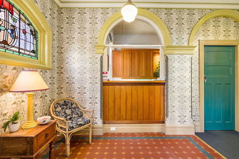 McLaren Hotel - Geraldton Accommodation 3