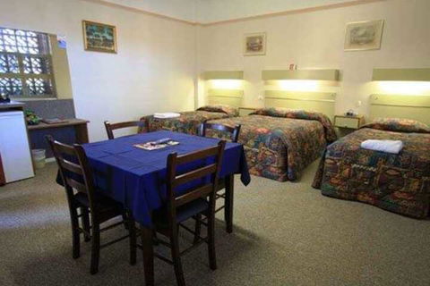 Comfort Inn Crystal - Geraldton Accommodation 7