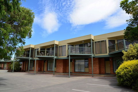 Comfort Inn & Suites Lakes Entrance - Geraldton Accommodation 5