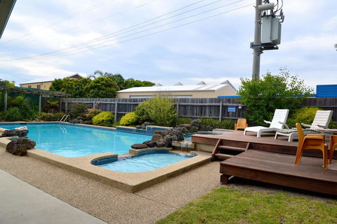 Comfort Inn & Suites Lakes Entrance - Geraldton Accommodation 2
