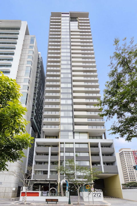 Oaks Brisbane On Margaret Suites - Geraldton Accommodation 0