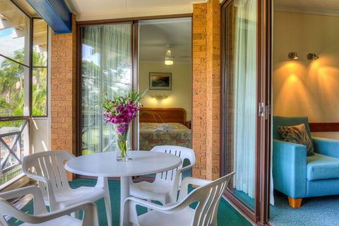 Vacation Village - Geraldton Accommodation 4