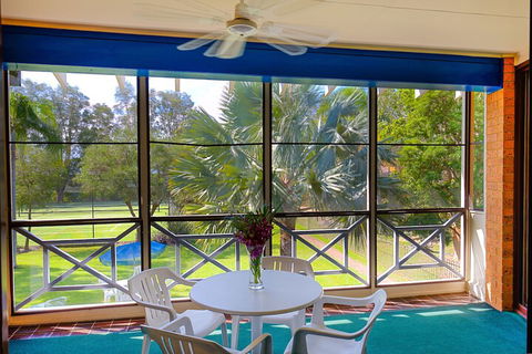 Vacation Village - Geraldton Accommodation 7