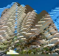 Beach House Seaside Resort Coolangatta - Geraldton Accommodation