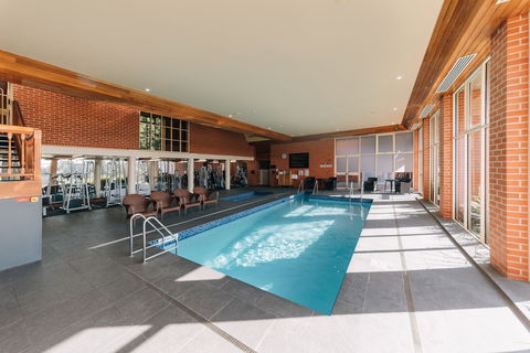 Country Club Tasmania - Geraldton Accommodation 1