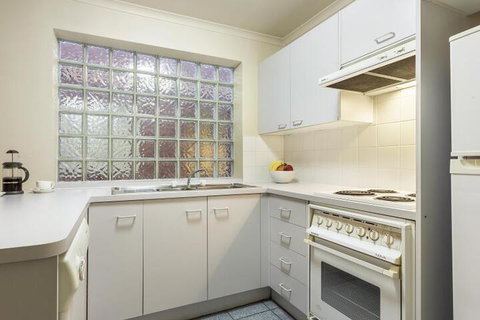 Alphington Serviced Apartments - Geraldton Accommodation 6