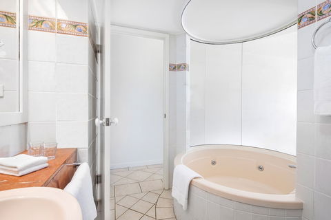 BreakFree Royal Harbour - Geraldton Accommodation 6