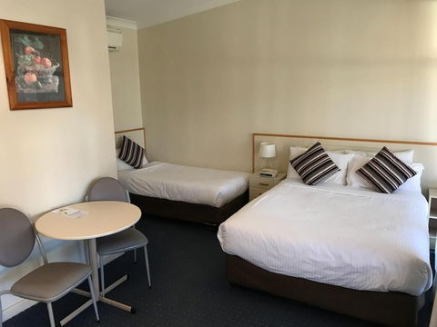 Orange Motor Lodge - Geraldton Accommodation 2