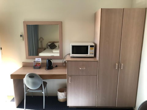 Orange Motor Lodge - Geraldton Accommodation 1