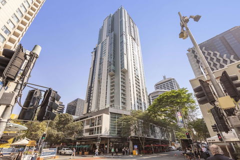 Oaks Brisbane Festival Suites - Geraldton Accommodation 0