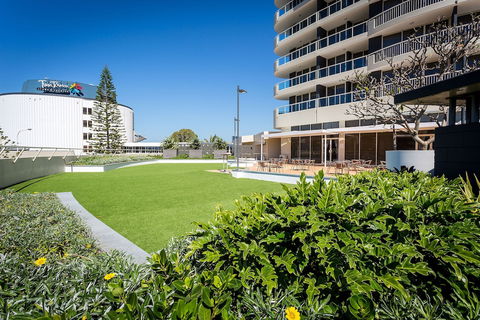 Mantra Twin Towns - Geraldton Accommodation 0