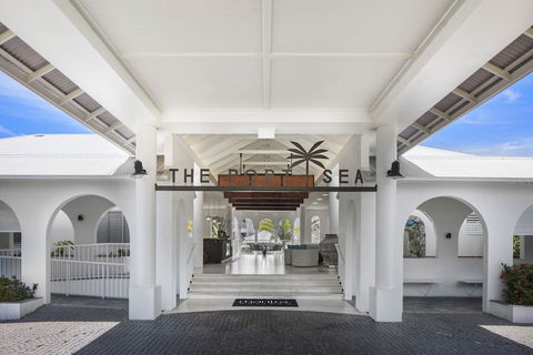 Mantra PortSea - Geraldton Accommodation 0