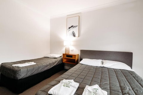 The Ophir Hotel - Geraldton Accommodation 4