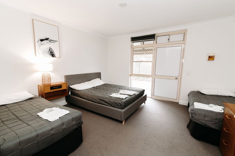 The Ophir Hotel - Geraldton Accommodation 2