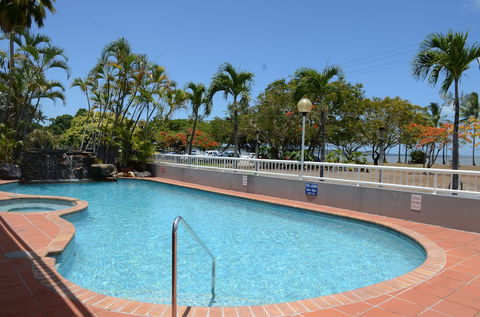 Acacia Court Hotel - Geraldton Accommodation 1