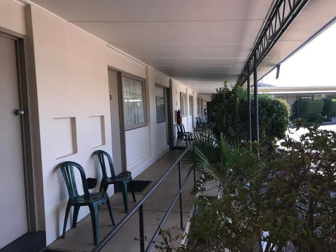 Ben Hall Motor Inn - Geraldton Accommodation 3