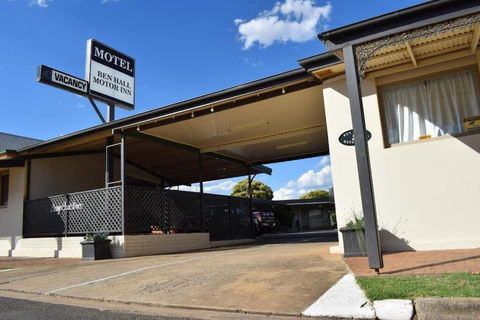 Ben Hall Motor Inn - Geraldton Accommodation 1