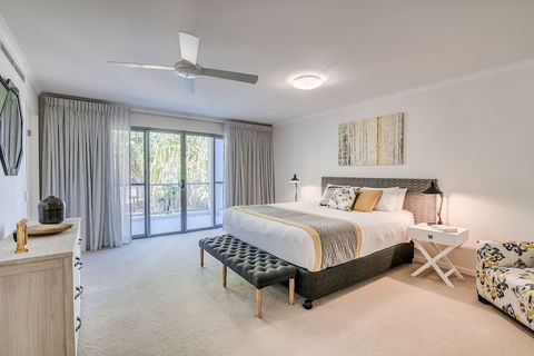 Coolum At The Beach - Geraldton Accommodation 4