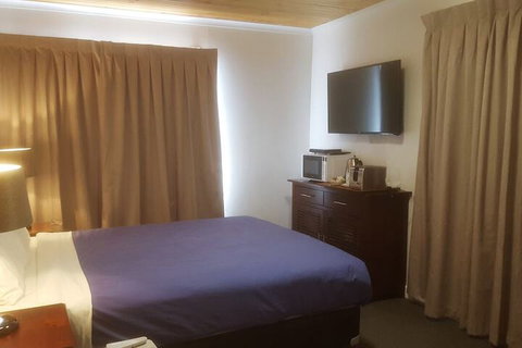 Clunes Motel - Geraldton Accommodation 2