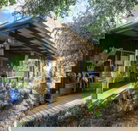 Wisteria Cottage and Cabins - Geraldton Accommodation