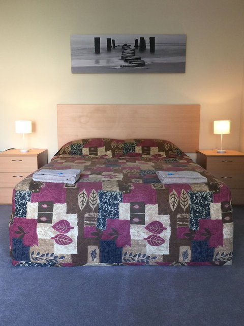 The Nosh & Nod - Howick Street - Geraldton Accommodation 5