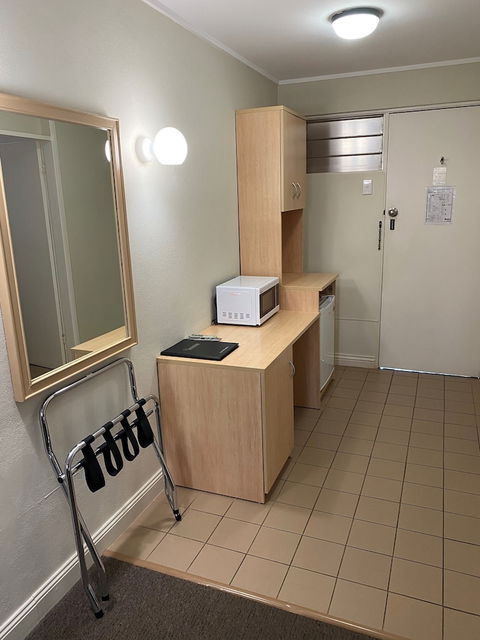 Country Gardens Motel - Geraldton Accommodation 5