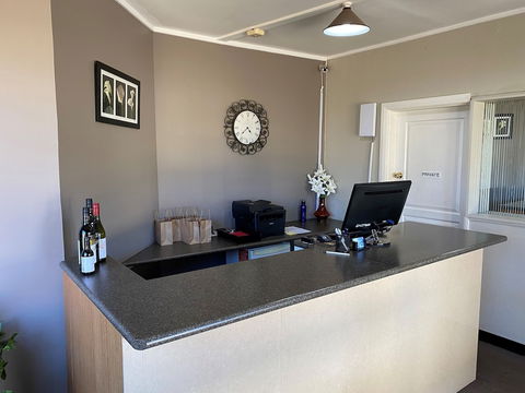 Country Gardens Motel - Geraldton Accommodation 3