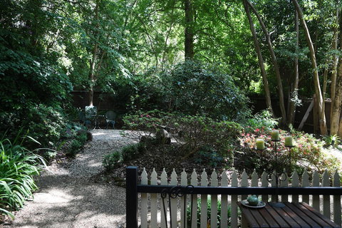 Cambridge Cottages Bed & Breakfast - Geraldton Accommodation 3