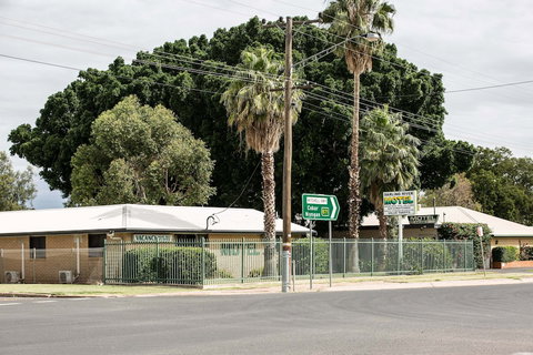 Darling River Motel - Geraldton Accommodation 1