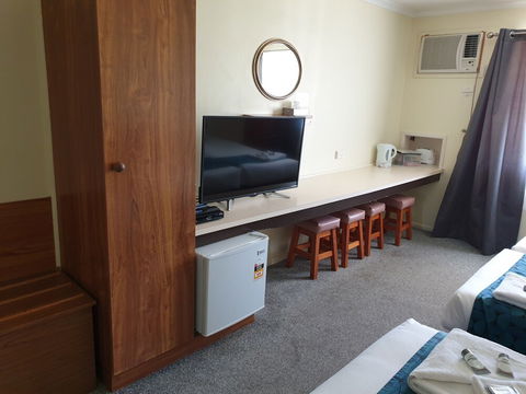 Koorawatha Homestead Motel - Geraldton Accommodation 5