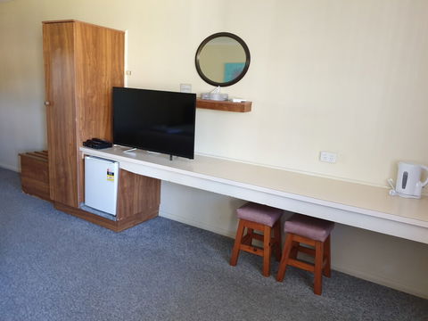 Koorawatha Homestead Motel - Geraldton Accommodation 6
