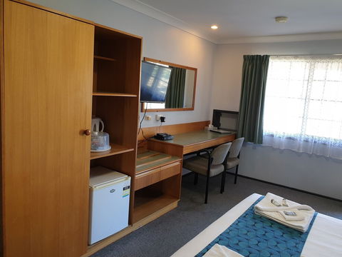 Koorawatha Homestead Motel - Geraldton Accommodation 3