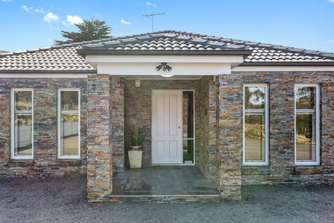 Bulla Hill Villas- Melbourne Airport - Geraldton Accommodation 5