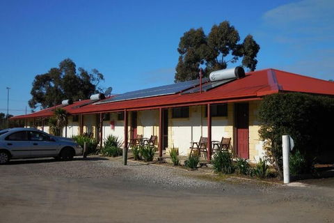 Inglewood Motel And Caravan Park - Geraldton Accommodation 1
