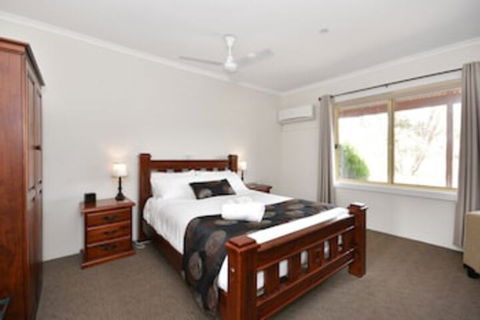 Inglewood Motel And Caravan Park - Geraldton Accommodation 0