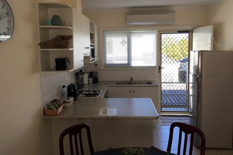 Applecross Village Apartment - Geraldton Accommodation 6