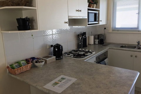 Applecross Village Apartment - Geraldton Accommodation 2