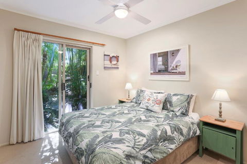 Palm Trees Noosa - Geraldton Accommodation 7