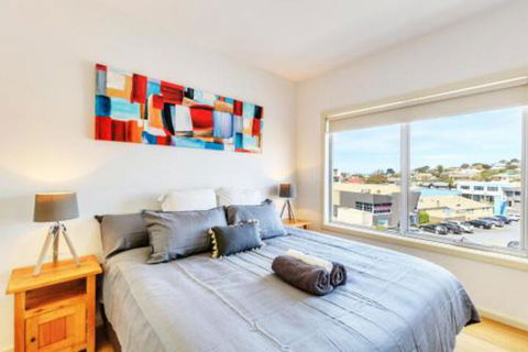 Bellerive Marina View Apartments NO 27 - Geraldton Accommodation 3