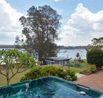 The House on the Lake at Fishing Point Lake Macquarie honestly put the line in  catch fish - Geraldton Accommodation