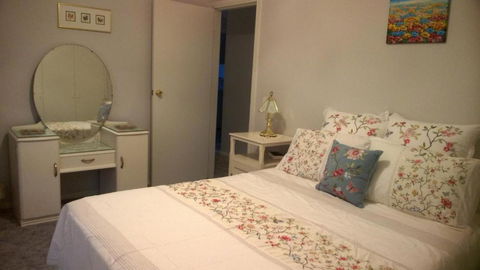 Butterfly Cottage - Geraldton Accommodation 4
